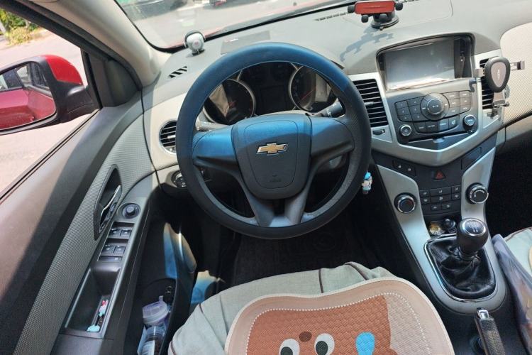 Used Chevrolet Cruze 2013 1.6L SE MT Steering Wheel