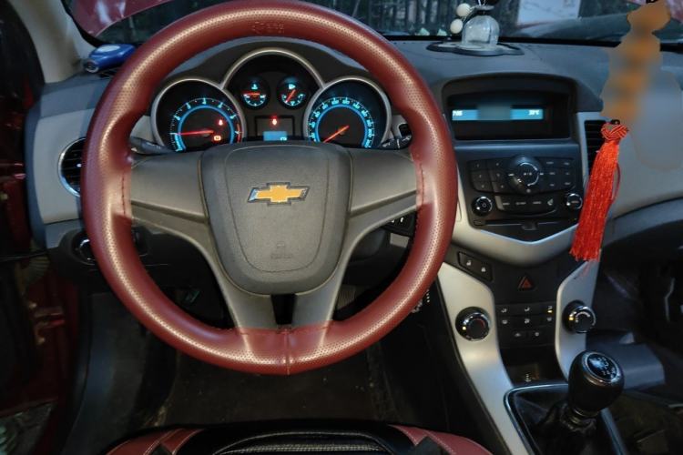 Used Chevrolet Cruze 2013 1.6L SL MT Steering Wheel
