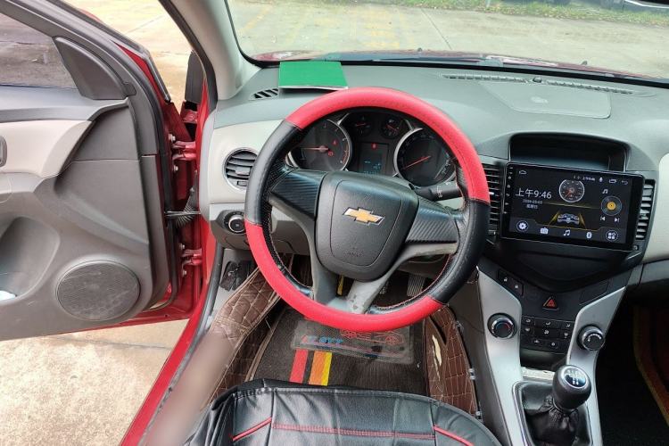 Used Chevrolet Cruze 2013 1.6L SL MT Steering Wheel