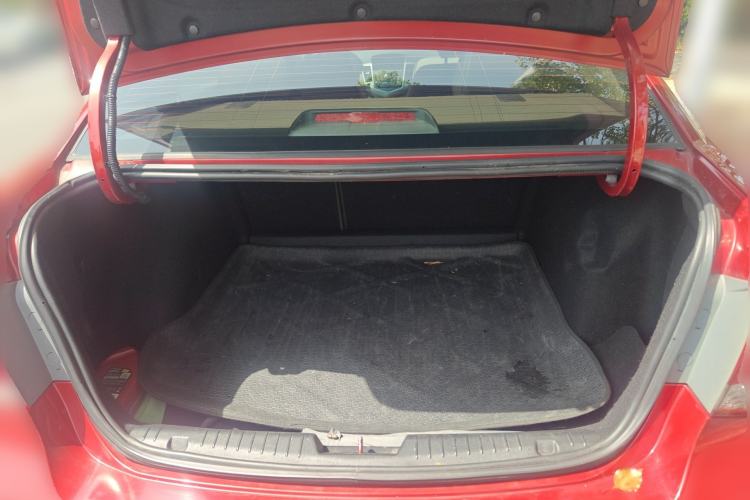 Used Chevrolet Cruze 2013 1.8L SE AT Trunk