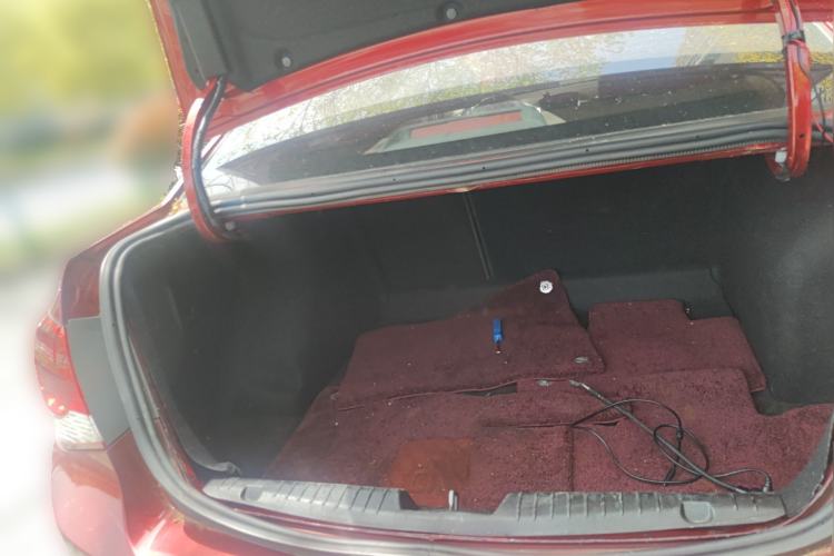 Used Chevrolet Cruze 2013 1.6L SL Grand Edition Manual Transmission Trunk