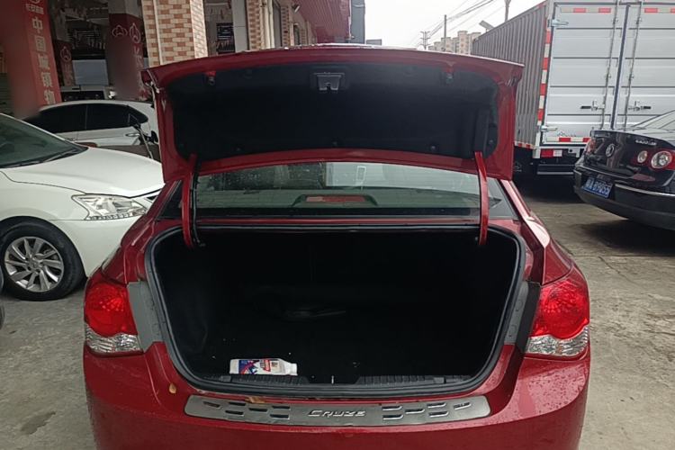 Used Chevrolet Cruze 2013 1.6L SL Grand Edition Automatic Trunk