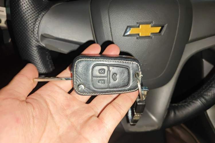 Used Chevrolet Cruze 2013 1.6L SL MT Vehicle Key