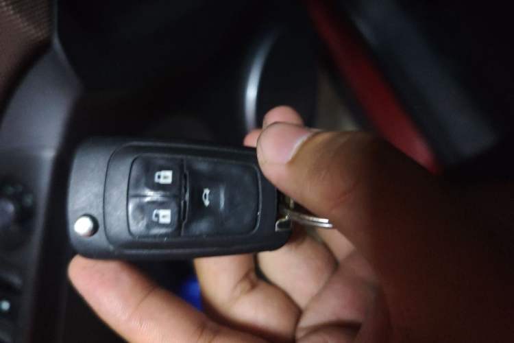 Used Chevrolet Cruze 2013 Hatchback 1.6L Automatic Luxury Model Vehicle Key