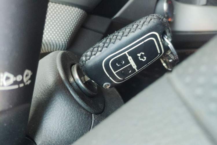 Used Chevrolet Cruze 2013 1.8L SE AT Vehicle Key