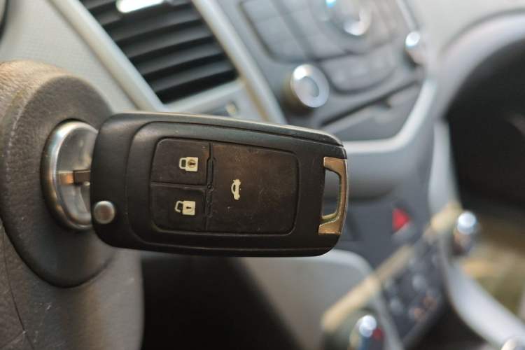 Used Chevrolet Cruze 2013 1.6L SE MT Vehicle Key
