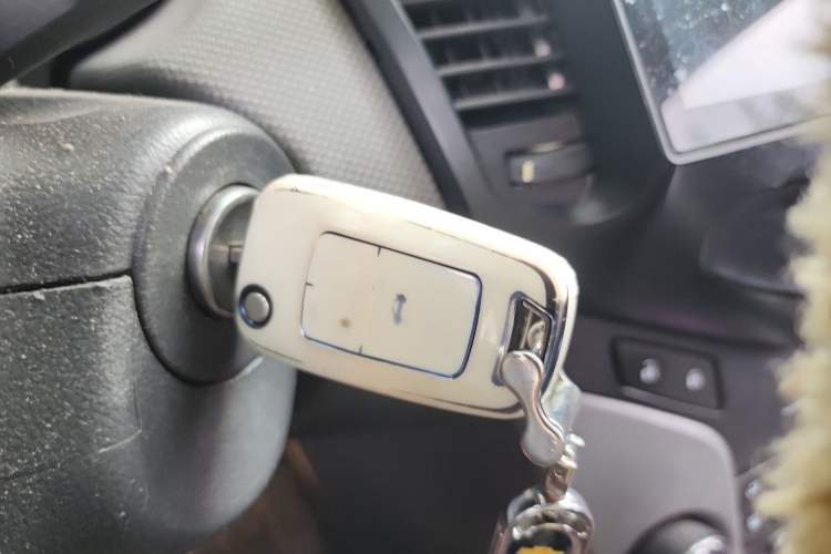 Used Chevrolet Cruze 2013 1.8L SE AT Vehicle Key