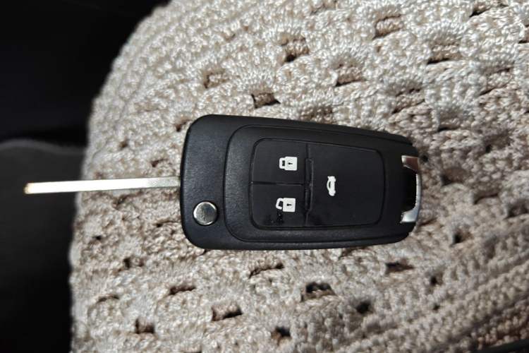 Used Chevrolet Cruze 2013 1.6L SL Grand Edition Automatic Vehicle Key