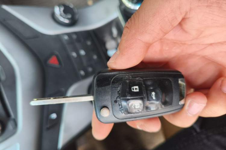 Used Chevrolet Cruze 2013 1.6L SE MT Vehicle Key