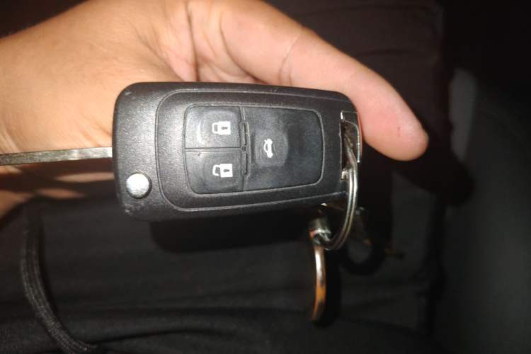 Used Chevrolet Cruze 2013 1.6L SE AT Vehicle Key