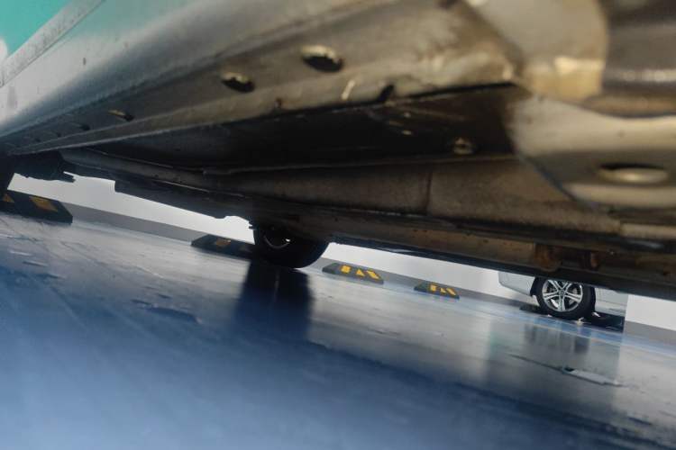 Used Chevrolet Cruze 2013 1.8L SE AT Chassis Front Right