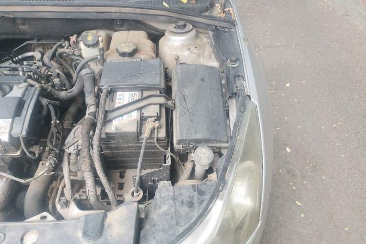 Used Chevrolet Cruze 2013 1.8L SE AT Engine Bay Left