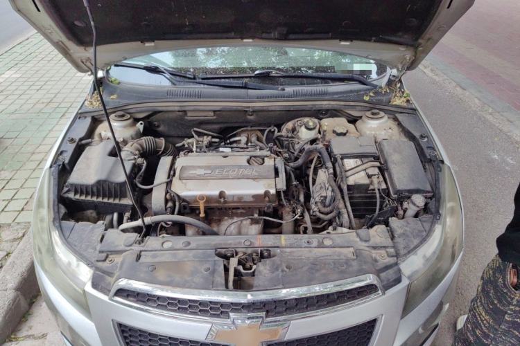 Used Chevrolet Cruze 2013 1.8L SE AT Engine Bay