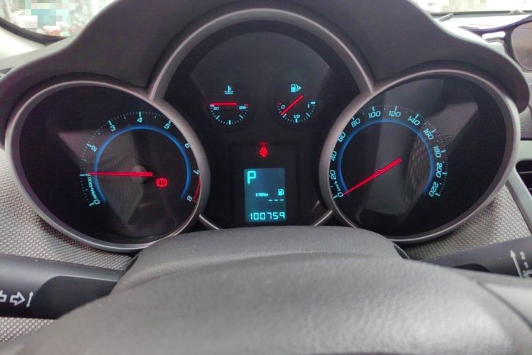 Used Chevrolet Cruze 2013 1.8L SE AT Instrument Cluster