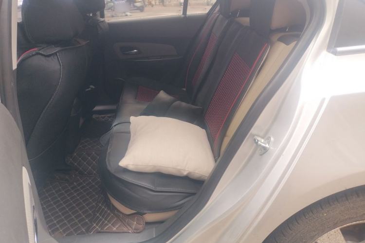 Used Chevrolet Cruze 2013 1.8L SE AT Left Rear Seat