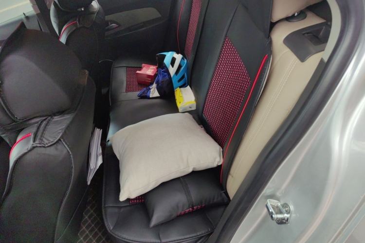 Used Chevrolet Cruze 2013 1.8L SE AT Left Rear Seat