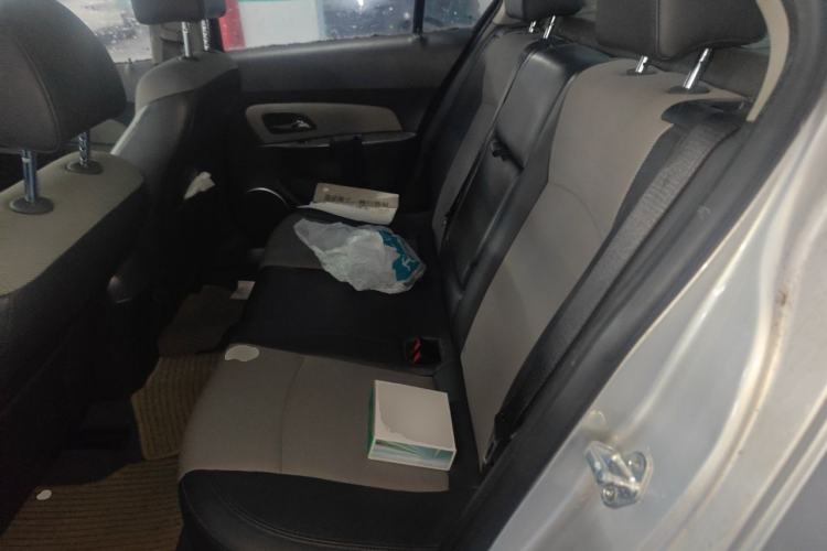 Used Chevrolet Cruze 2013 1.8L SE AT Left Rear Seat