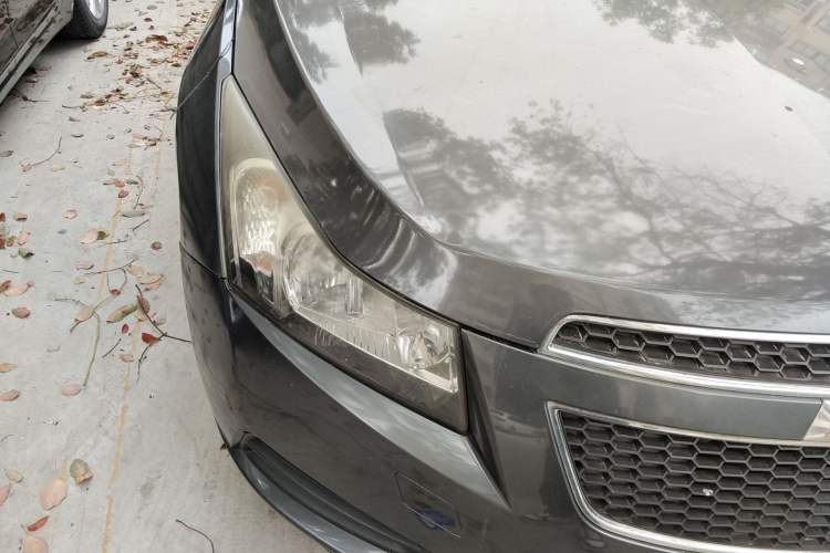 Used Chevrolet Cruze 2013 1.6L SL MT Right Front Headlight