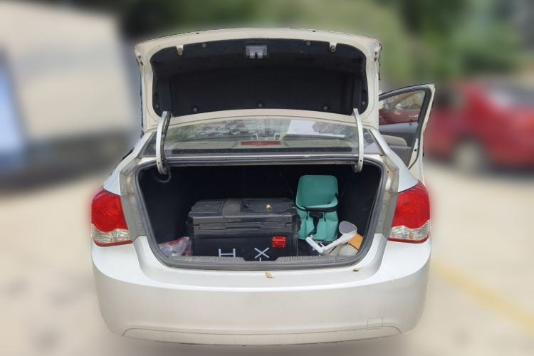 Used Chevrolet Cruze 2013 1.6L SL Sunroof Edition MT Trunk