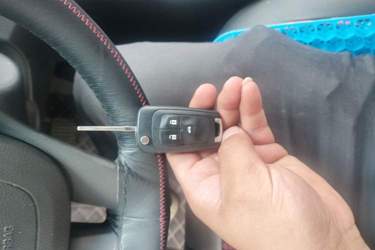 Used Chevrolet Cruze 2013 1.8L SE AT Vehicle Key