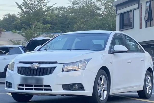 Used Chevrolet Cruze 2013 Hatchback 1.6L Automatic Luxury Model