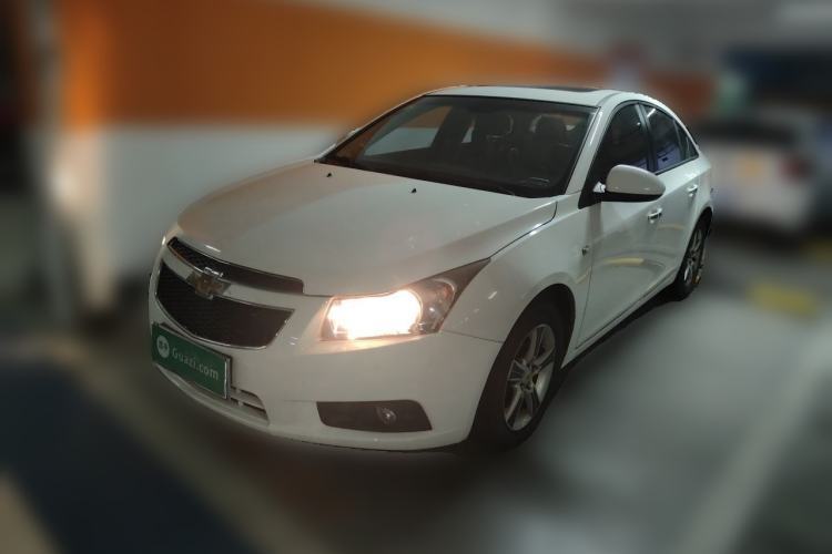 Używany Chevrolet Cruze 2013 1.8L SE AT Guazi used car, China used car export, Used car for sale, Used cars, Cheapest cars for sale