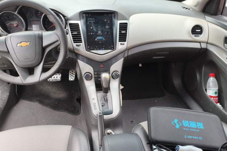 Used Chevrolet Cruze 2013 1.6L SL Grand Edition Automatic Audio And AC Panel