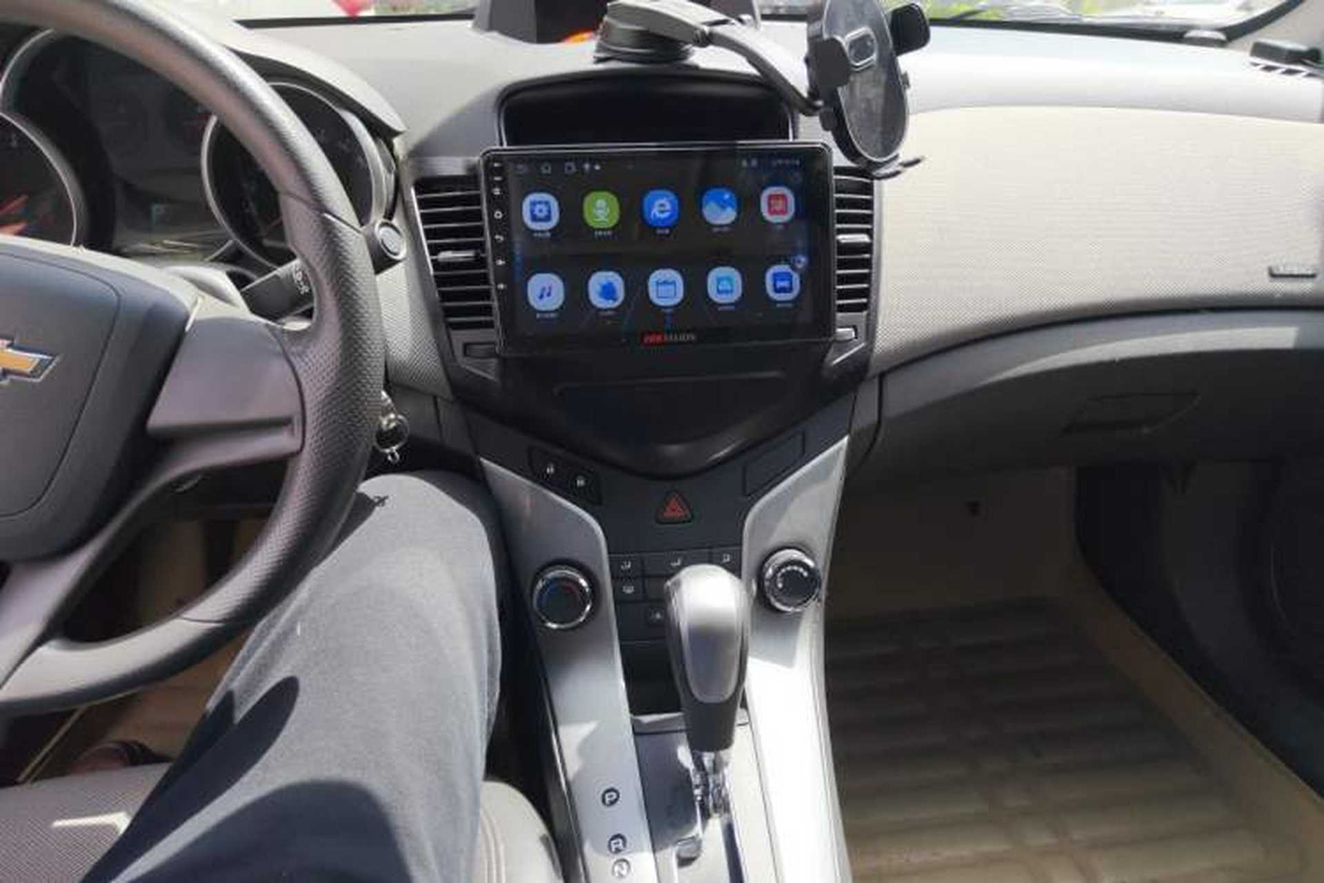 Used Chevrolet Cruze 2013 1.6L SE AT Audio And AC Panel