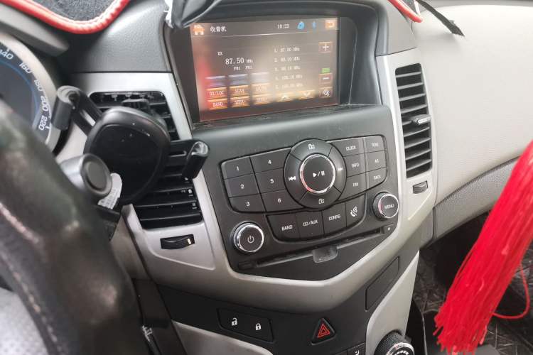 Used Chevrolet Cruze 2013 1.6L SL Grand Edition Automatic Audio And AC Panel