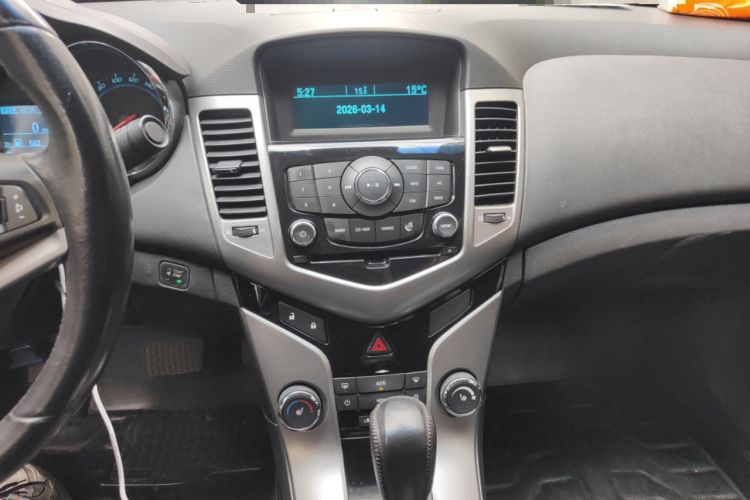 Used Chevrolet Cruze 2013 1.8L SX AT Audio And AC Panel