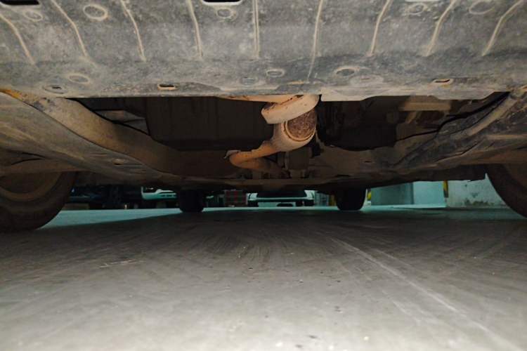Used Chevrolet Cruze 2013 1.6L SE MT Chassis Front