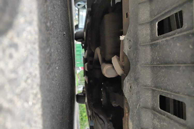 Used Chevrolet Cruze 2013 1.6L SE MT Chassis Front