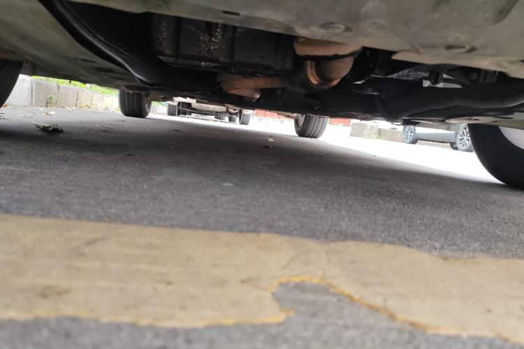 Used Chevrolet Cruze 2013 1.6L SE MT Chassis Front