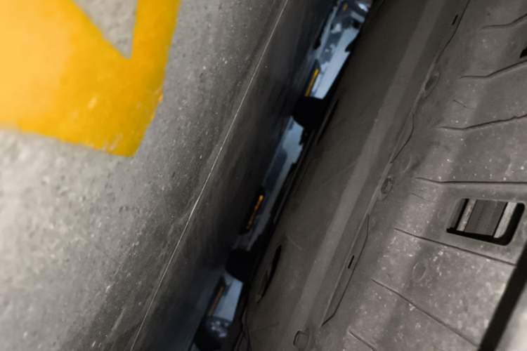 Used Chevrolet Cruze 2013 1.8L SE AT Chassis Front