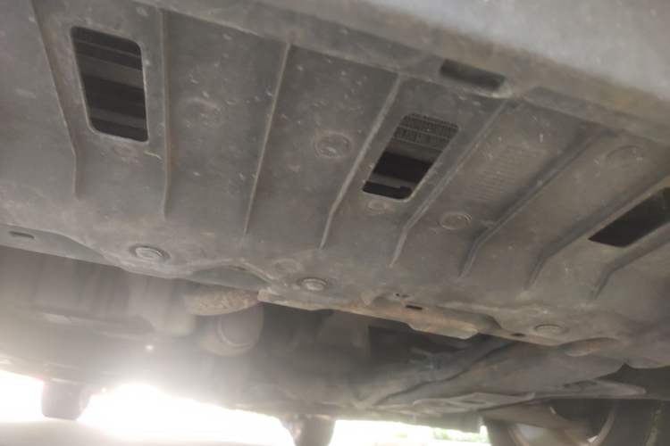 Used Chevrolet Cruze 2013 1.6L SE MT Chassis Front
