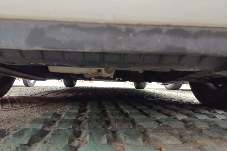 Used Chevrolet Cruze 2013 1.6L SL MT Chassis Front