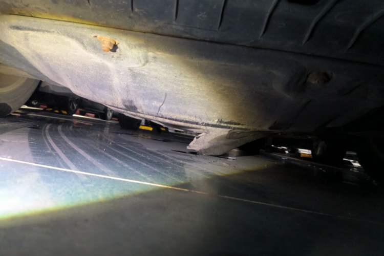 Used Chevrolet Cruze 2013 1.6L SE MT Chassis Front