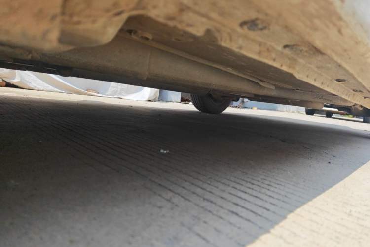Used Chevrolet Cruze 2013 1.6L SE MT Chassis Front Left