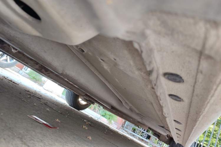 Used Chevrolet Cruze 2013 1.6L SE MT Chassis Front Left