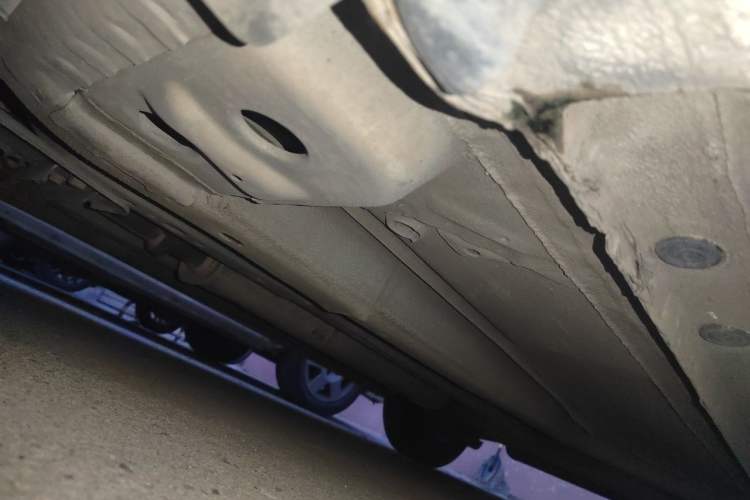 Used Chevrolet Cruze 2013 1.8L SE AT Chassis Front Left