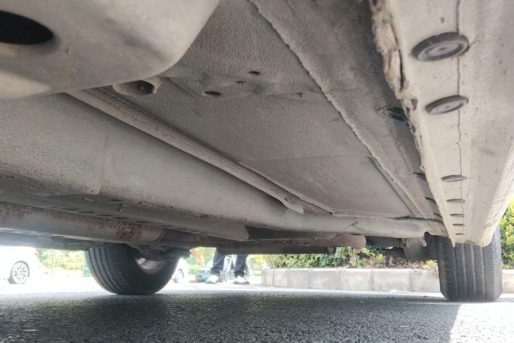 Used Chevrolet Cruze 2013 1.6L SE MT Chassis Front Left