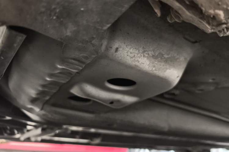 Used Chevrolet Cruze 2013 1.6L SE AT Chassis Front Left