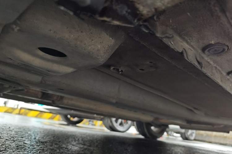 Used Chevrolet Cruze 2013 1.6L SE MT Chassis Front Left