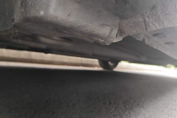 Used Chevrolet Cruze 2013 1.6L SE MT Chassis Front Left