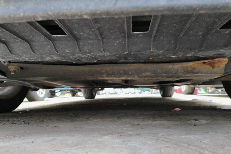 Used Chevrolet Cruze 2013 1.6L SE AT Chassis Front