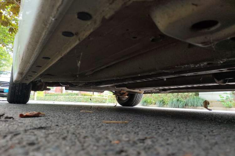 Used Chevrolet Cruze 2013 1.6L SE MT Chassis Front Right