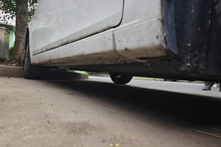 Used Chevrolet Cruze 2013 1.6L SE AT Chassis Front Right