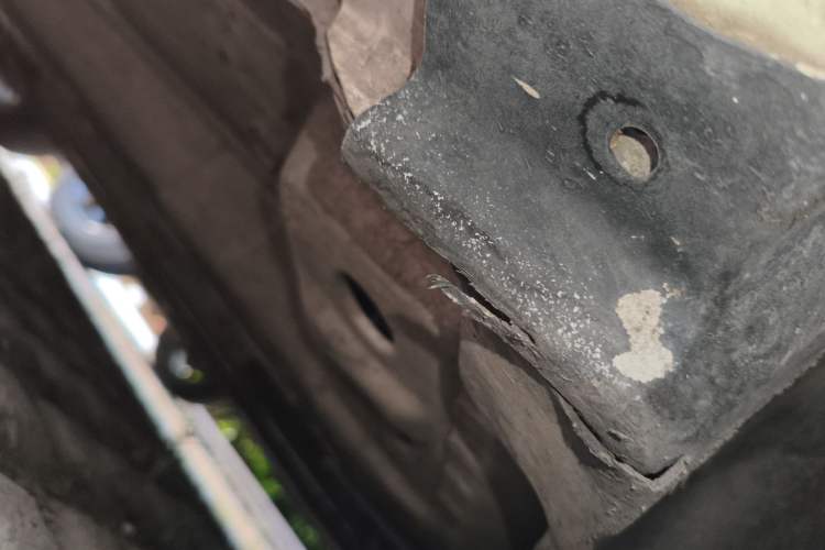 Used Chevrolet Cruze 2013 1.6L SE MT Chassis Front Right