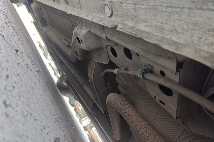 Used Chevrolet Cruze 2013 1.6L SL MT Chassis Rear Left