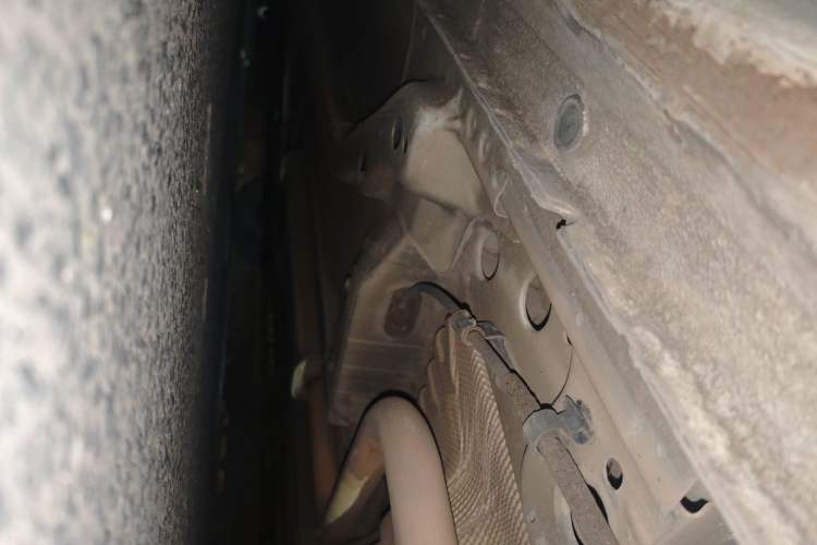 Used Chevrolet Cruze 2013 1.6L SL MT Chassis Rear Left
